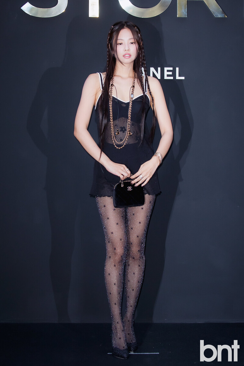 240703 Jennie - CHANEL Coco Crush Pop-up Ppening Party in Seoul documents 9