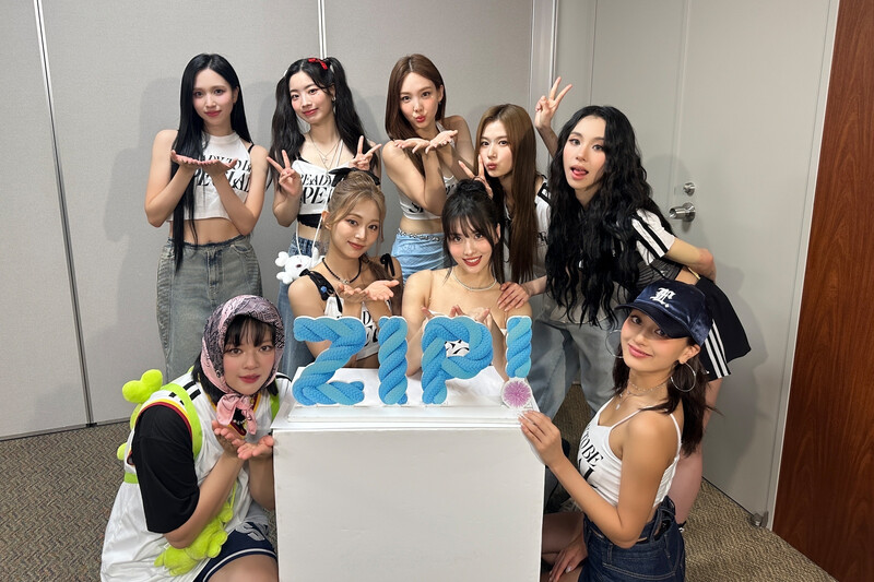 240728 - ZIP TV Twitter Update with TWICE documents 1