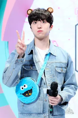 210501 Music Core MC - Chani