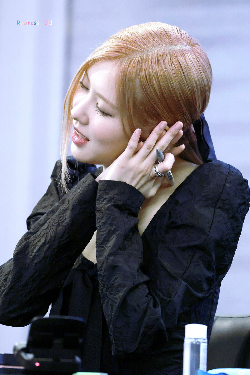 220925 BLACKPINK Rosé - Fansign Event documents 17