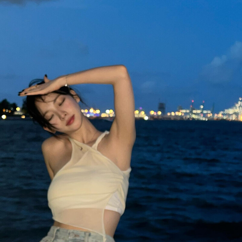 230828 - KARINA Instagram Update documents 2