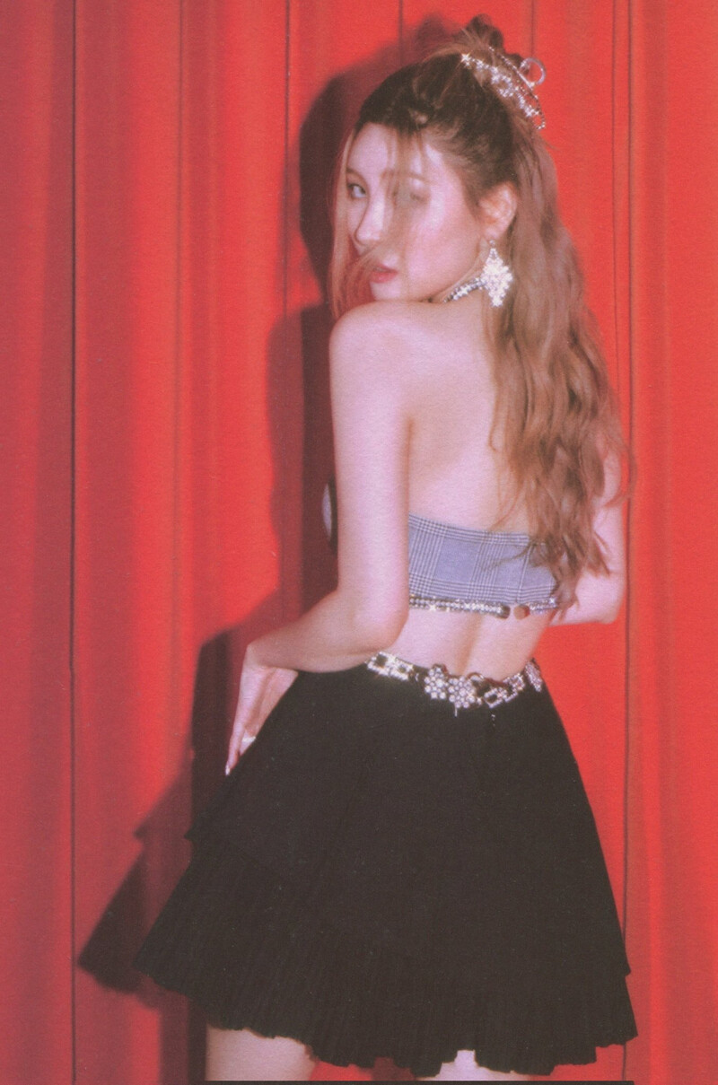 Sunmi - "1/6" Photobook documents 14