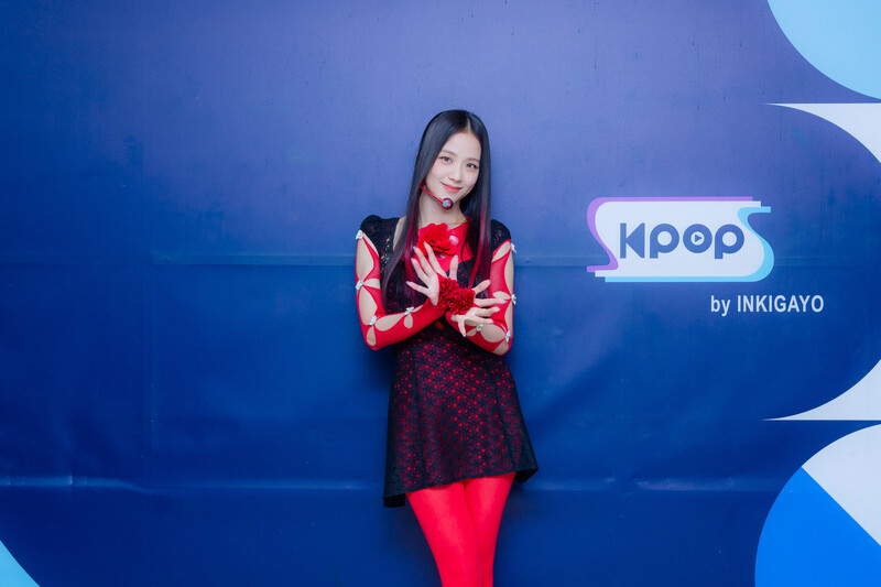 230409 SBS Twitter Update - BLACKPINK Jisoo at Inkigayo Photowall documents 2