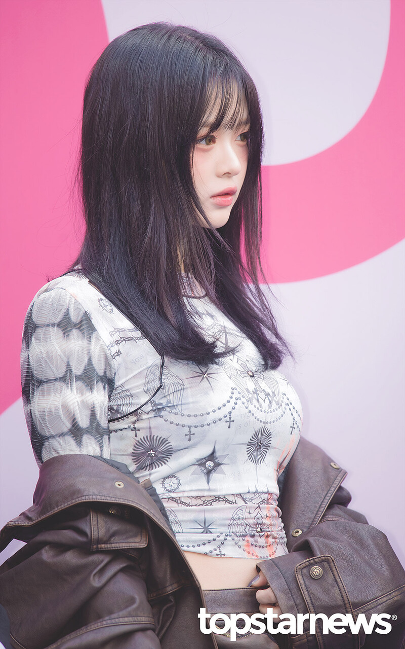 240201 New Jeans Hanni - 2024 F/W Seoul Fashion Week documents 1