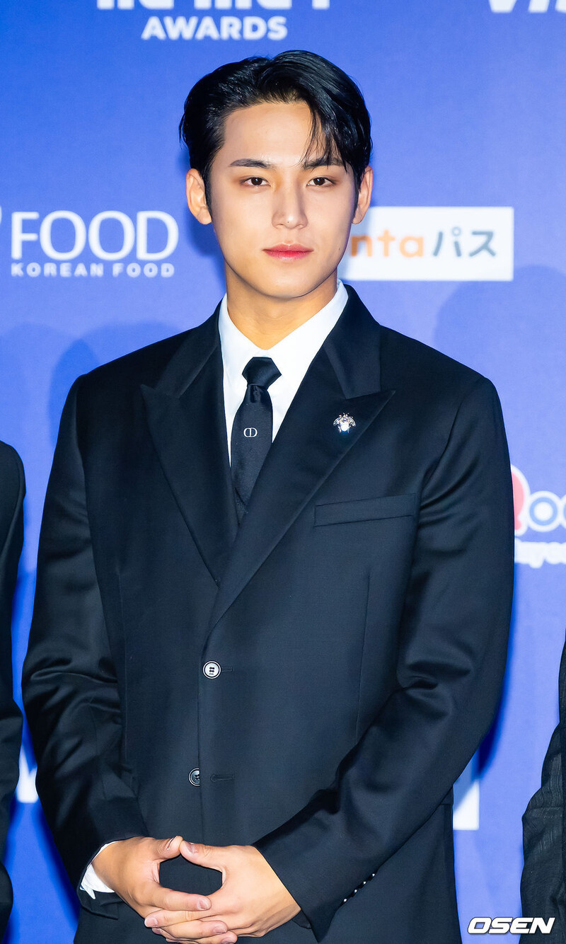 241123 Seventeen Mingyu at 2024 MAMA Awards Day 3 documents 1