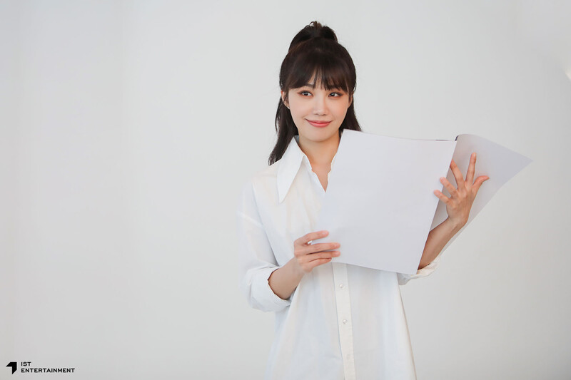 220415 IST Naver - Apink Eunji 'ACBF' Photoshoot Behind documents 3