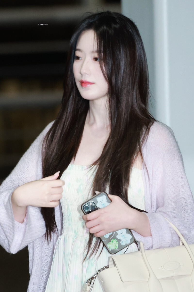 240418 (G)I-DLE Shuhua - ICN Airport documents 5