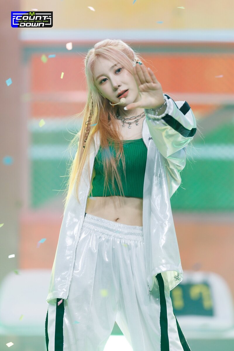 230413 LEE CHAE YEON - 'KNOCK' at M COUNTDOWN documents 8