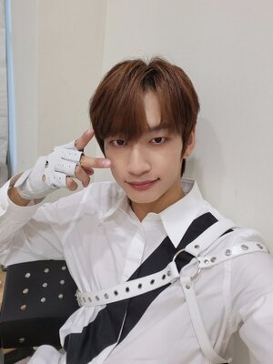 220730 OMEGA X Twitter Update - Taedong