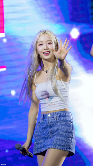 230707 STAYC Sumin - Yesan Yes! Music On Festival