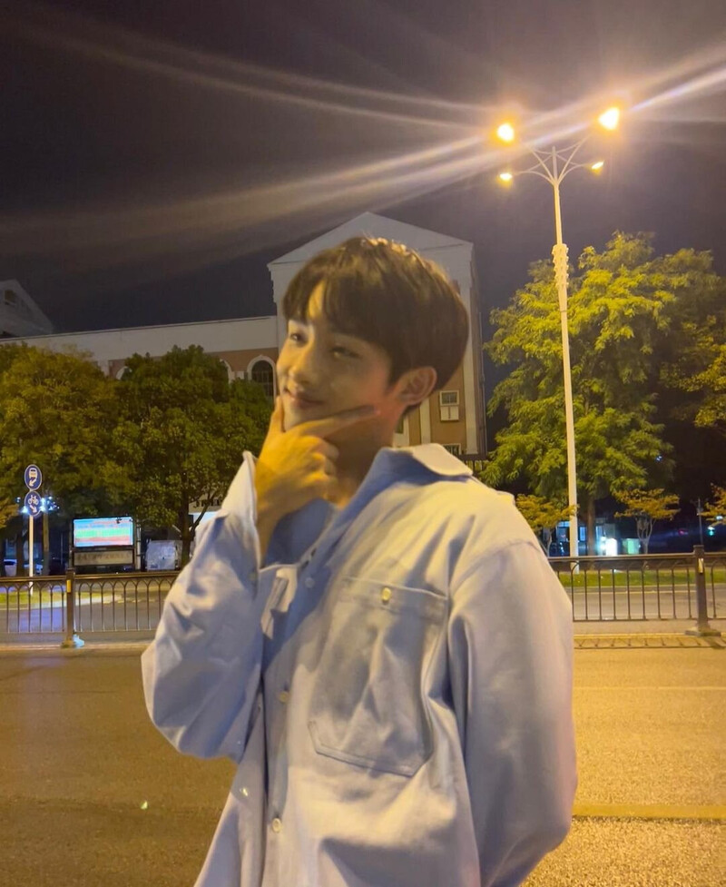 220817 WAYV Winwin Instagram Update documents 1