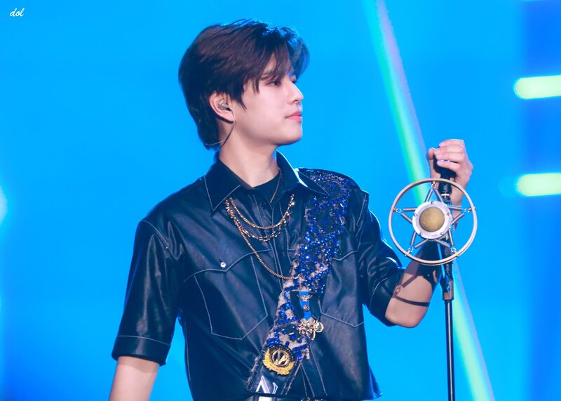 231022 Stray Kids Seungmin - 5-STAR Dome Tour 2023 Seoul Special (UNVEIL 13) Day 2 documents 14