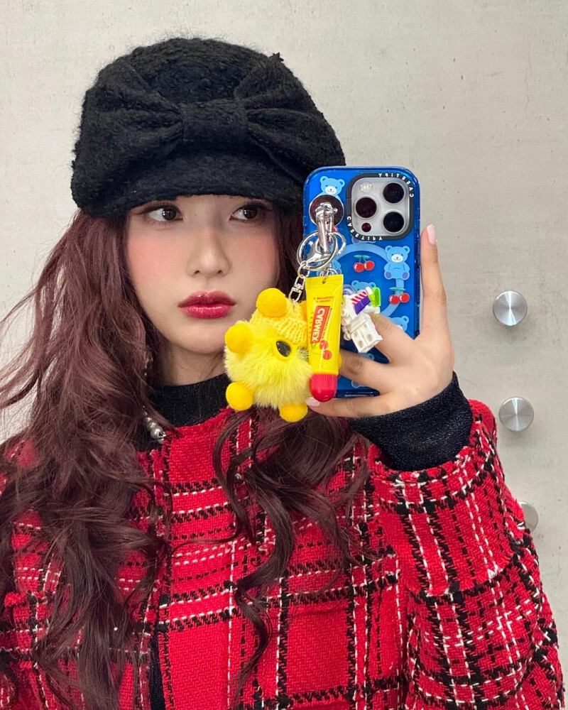 241221 Red Velvet Joy Instagram Update documents 2