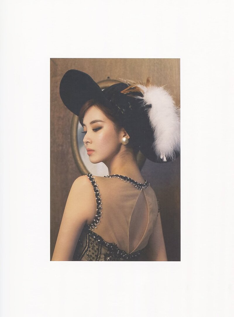 [SCAN] Seohyun - 'Love, Still' Concert photobook goods documents 14