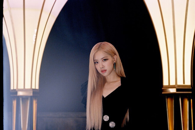 191123 ROSÉ Instagram Update documents 2