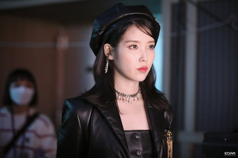 211210 Edam Naver Post - IU 2021 MMA documents 1