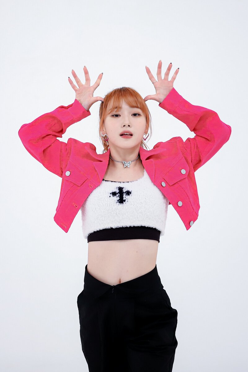 230411 MBC Naver - Kep1er Youngeun - Weekly Idol On-site Photos documents 3