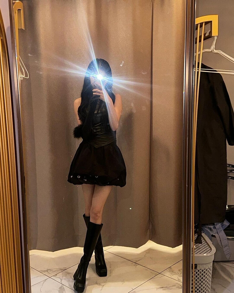 240522 EVERGLOW Yiren Instagram Update documents 2