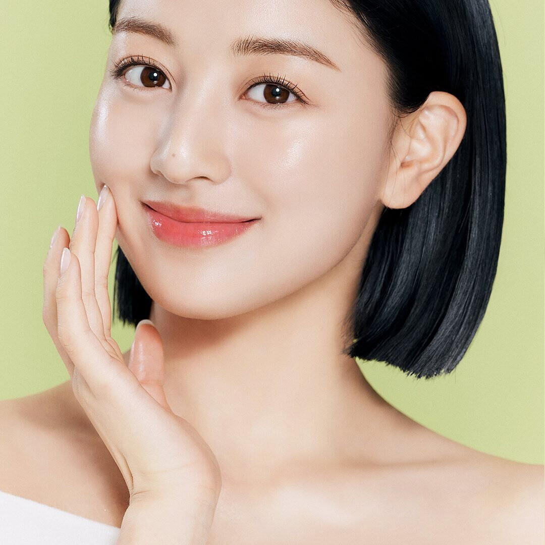 https://kpopping.com/documents/6e/1/1080/TWICE-Jihyo-for-Milk-Touch-2023-documents-1(5).jpeg?v=50274