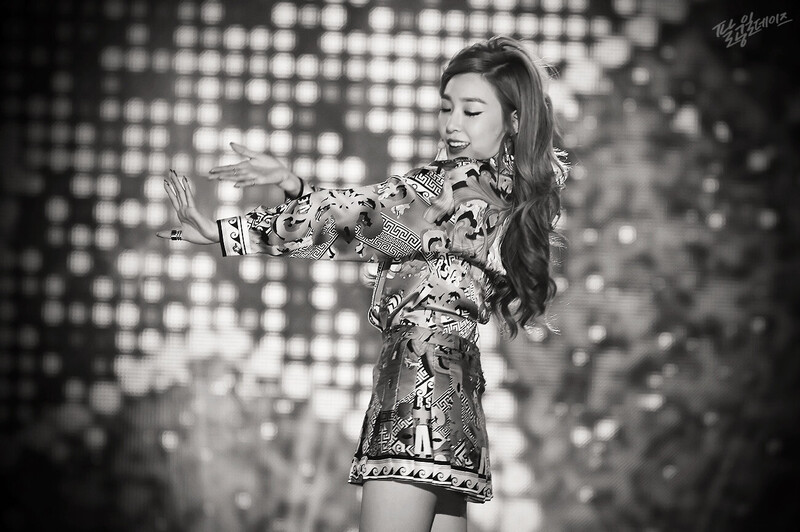 140927 Girls' Generation-TTS Tiffany at Incheon Sky Festival documents 5