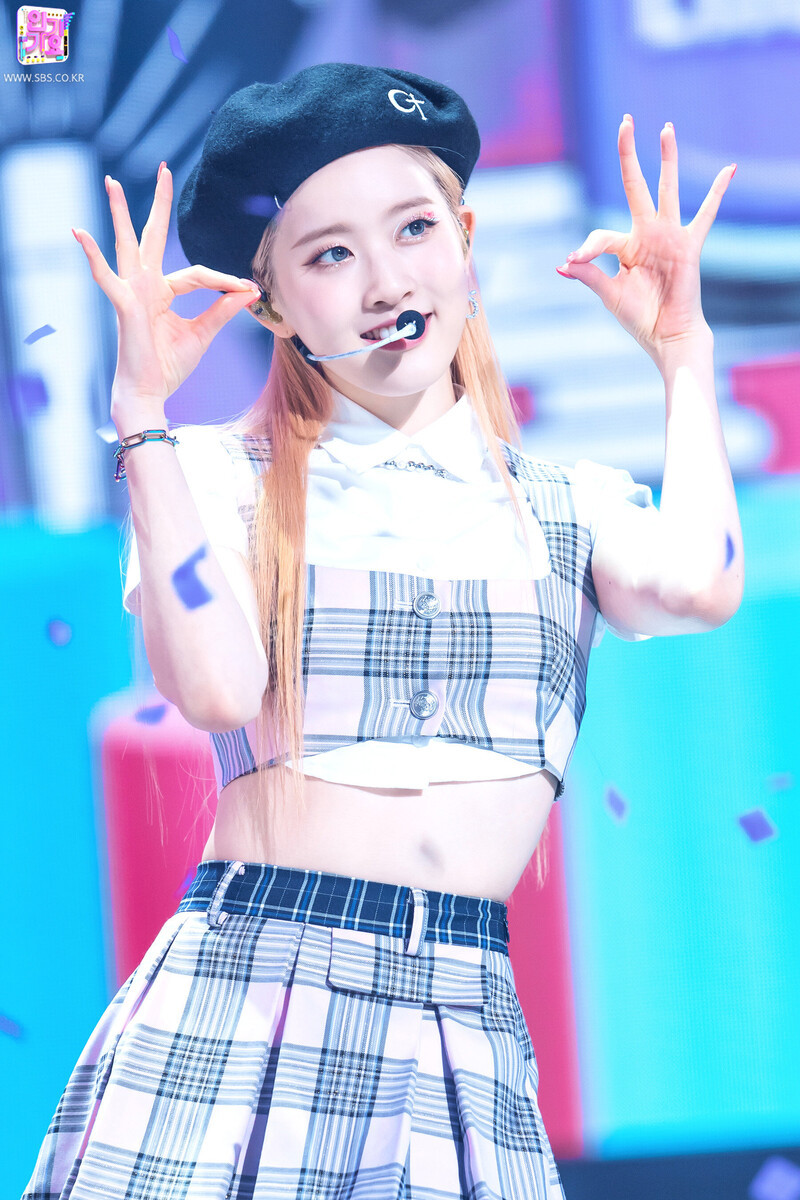 210919 STAYC - 'STEREOTYPE' at Inkigayo documents 4