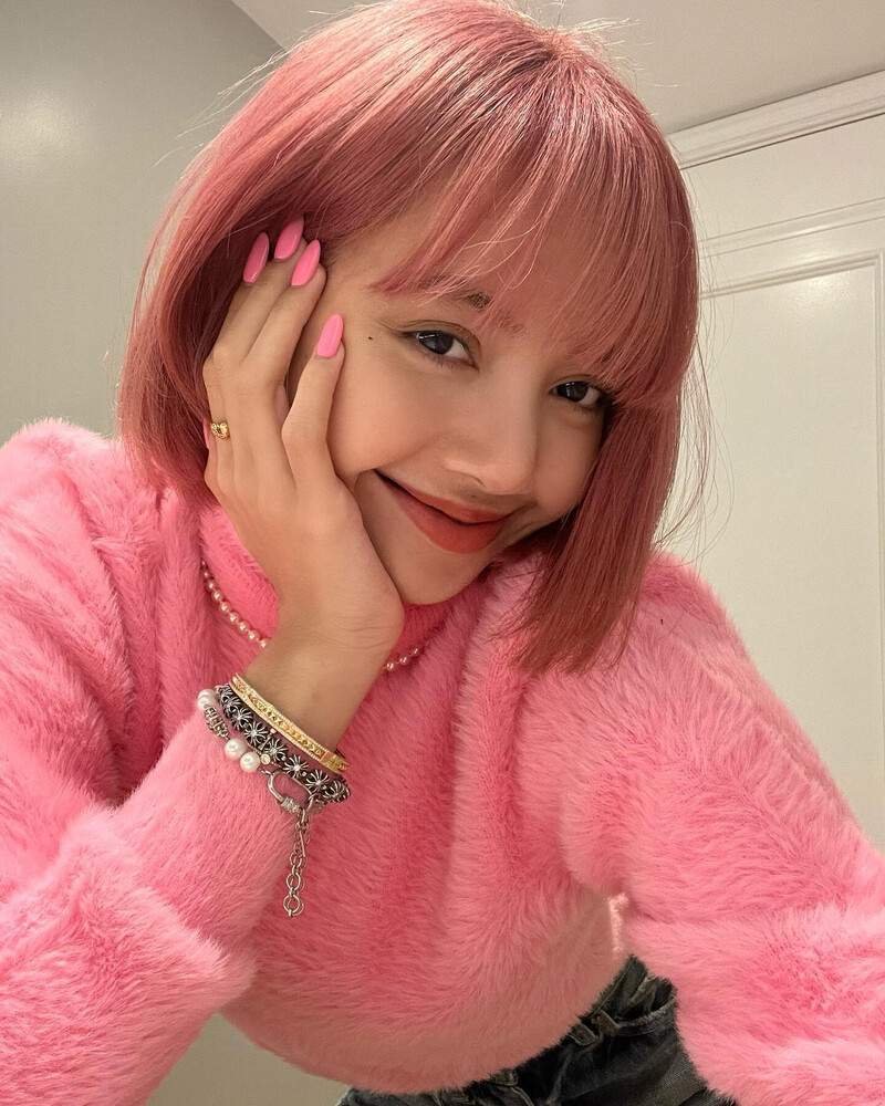 211109 - LISA Instagram Update documents 1