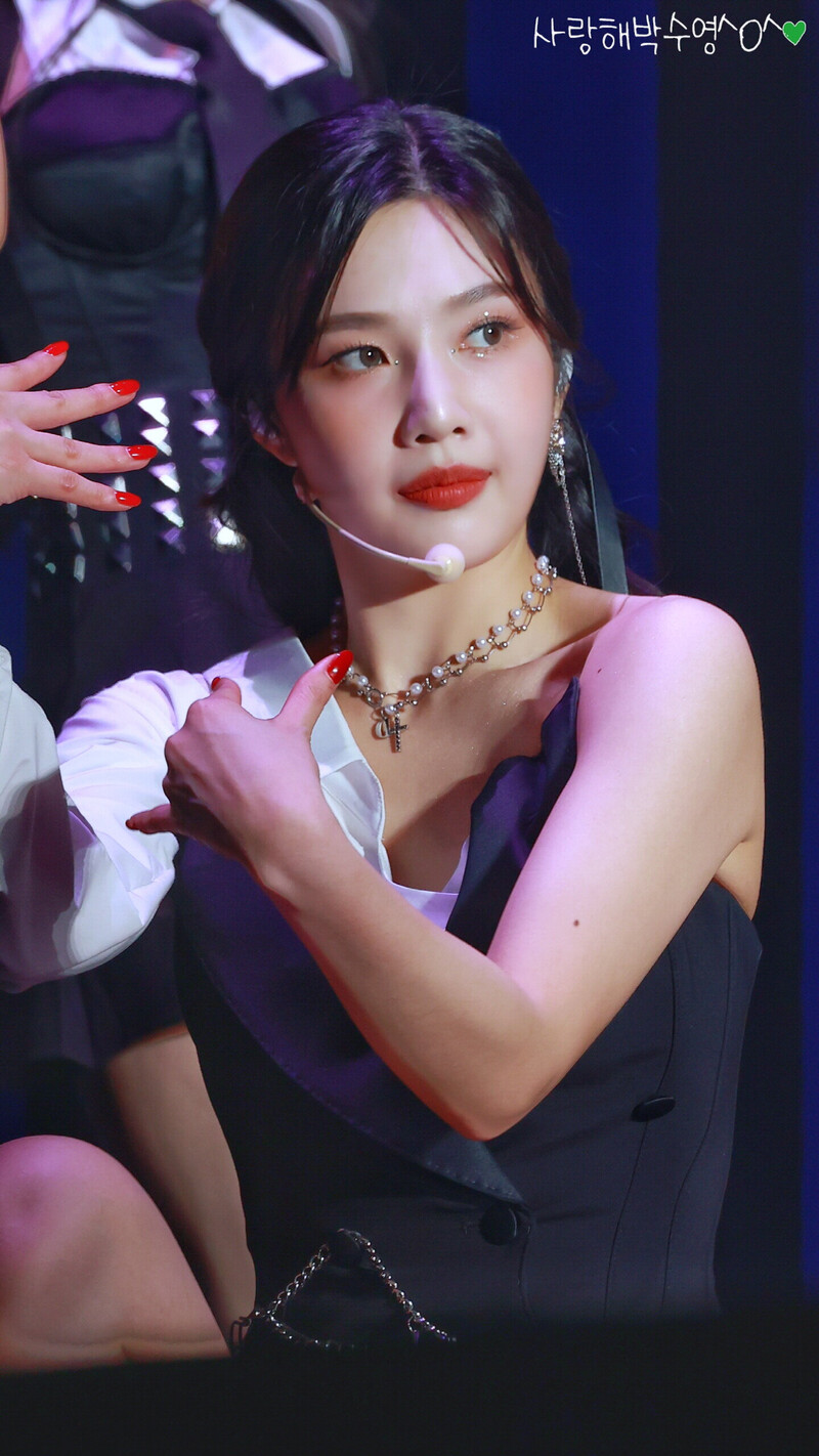 230401 Red Velvet Joy - 'R to V' Concert in Seoul Day 1 documents 7