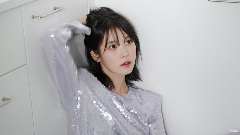 230629 EDAM Naver Post - IU - J.ESTINA July Pictorial Behind documents 9