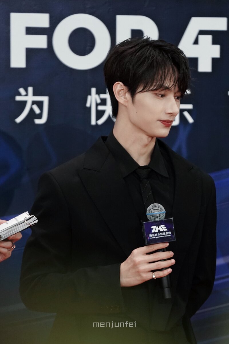 230708 JUN at the Tencent Music Entertainment Awards 2023 Red Carpet documents 2
