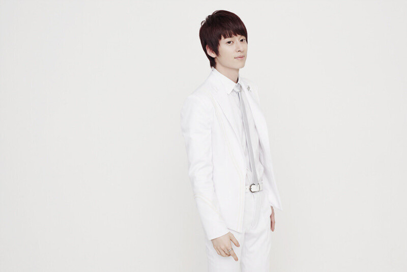 Boyfriend 1st single "Boyfriend" concept photos documents 4