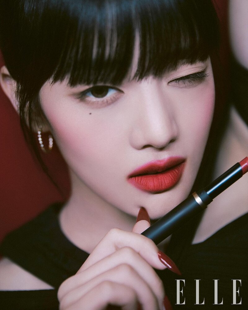 (G)-IDLE MINNIE for ELLE Korea x MAC Cosmetics August Issue 2022 documents 2