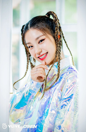 ITZY's Yeji - OSEN's "Star Road"