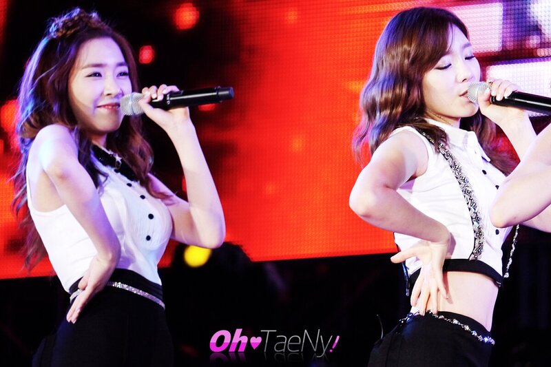 120818 Girls' Generation at SMTown in Seoul documents 1