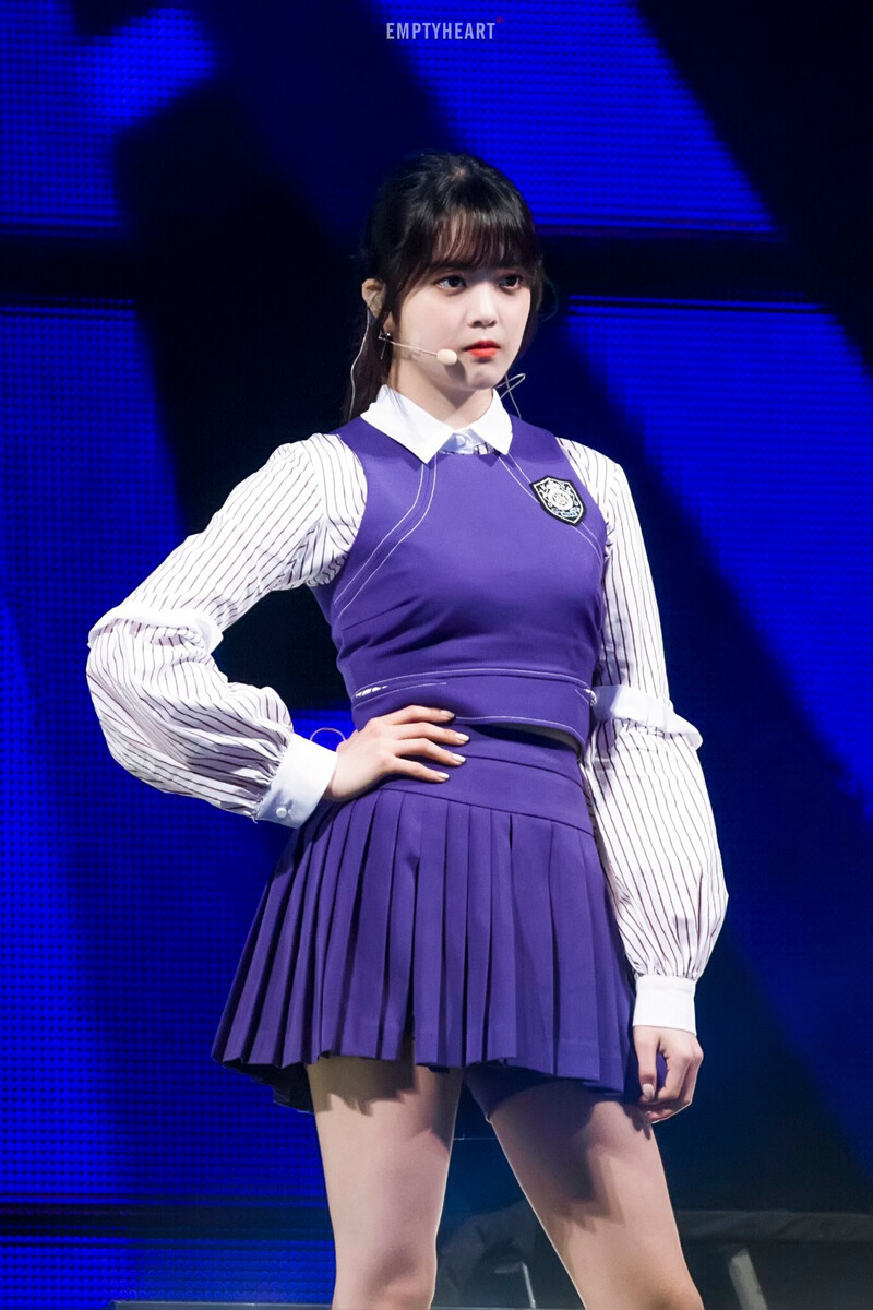 180421 Weki Meki Suyeon at Changwon Open Concert documents 1