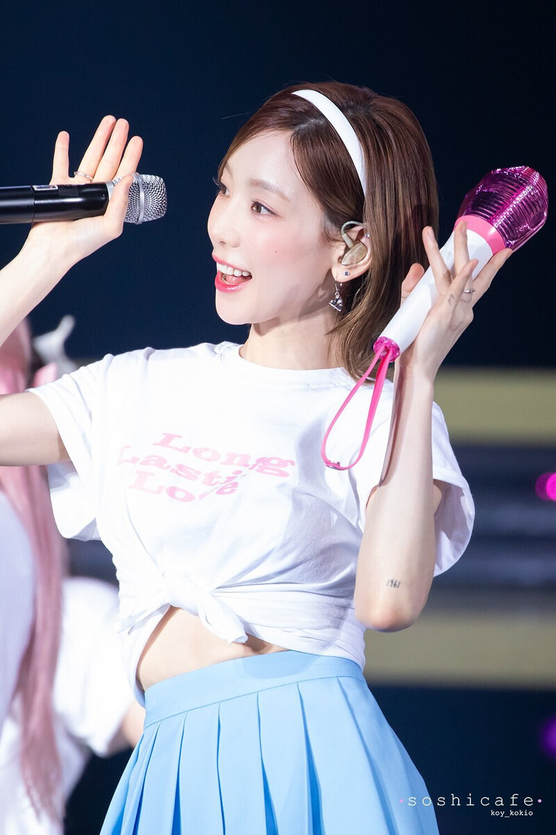 220903 SNSD Taeyeon documents 5