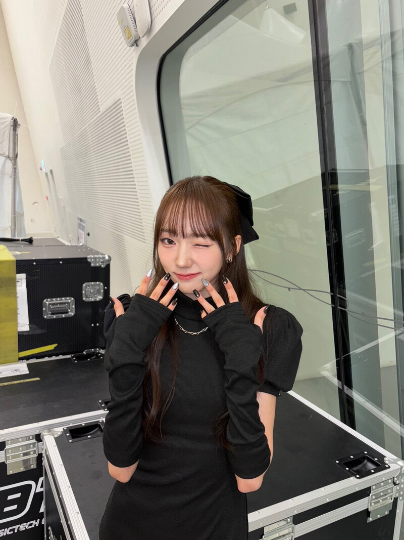 240219 tripleS Instagram & Twitter Update - Shion documents 1