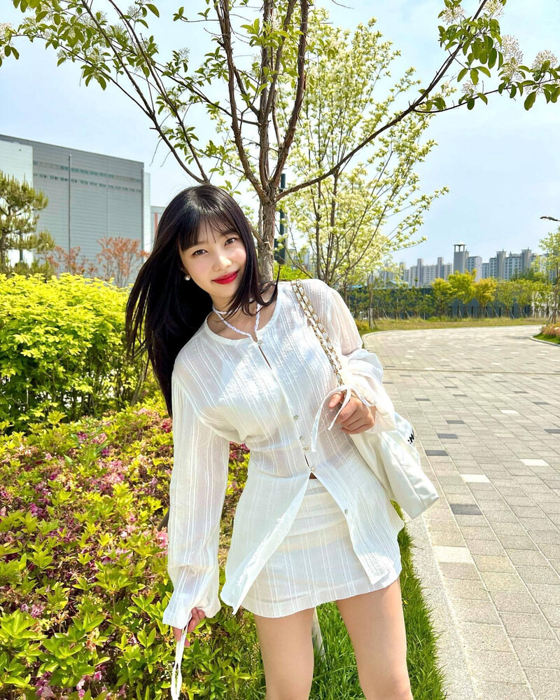 220511 Joy Instagram Update documents 9