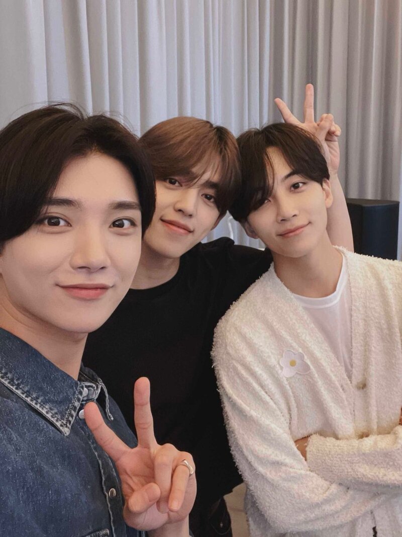 220709 SEVENTEEN Twitter Update - Joshua, S.coups and Jeonghan documents 1