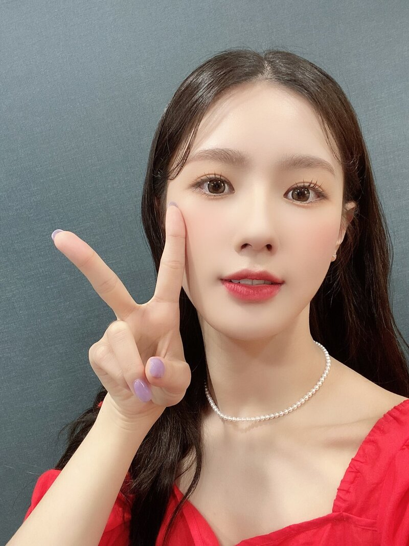 210902 (G)I-DLE Miyeon SNS Update documents 1