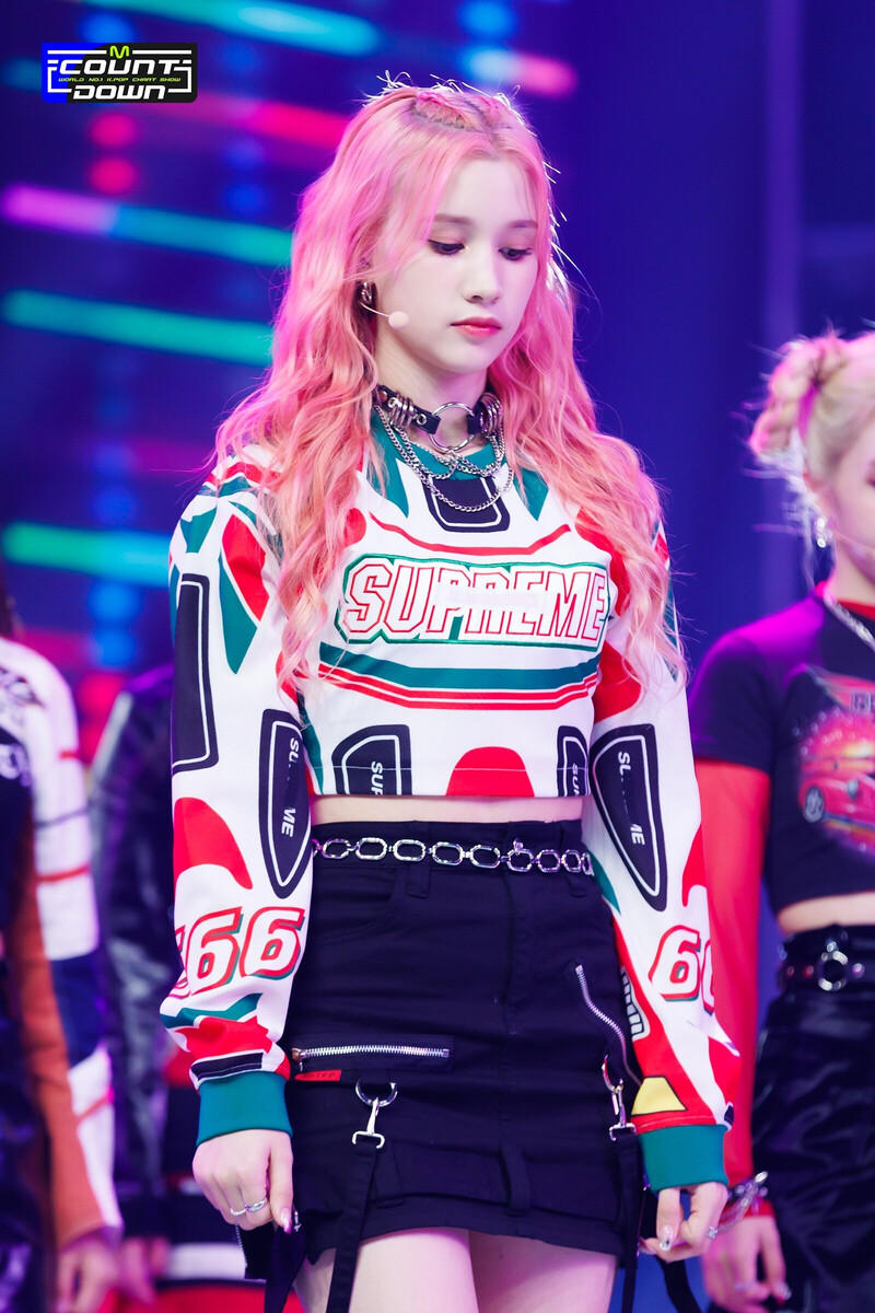 221020 Kep1er Bahiyyih 'We Fresh' at M Countdown documents 2