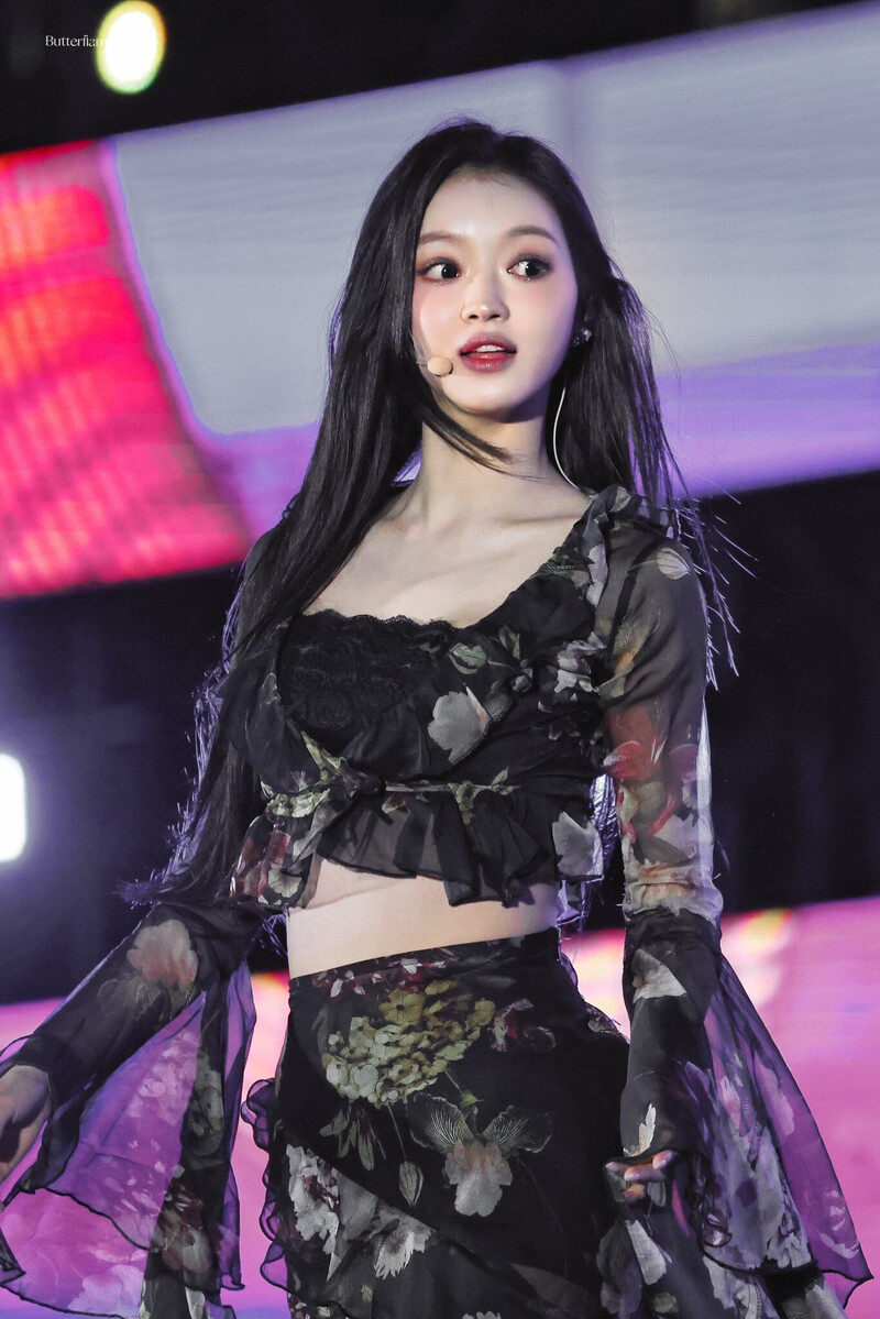 240519 OH MY GIRL YooA - SBS Mega Concert documents 3