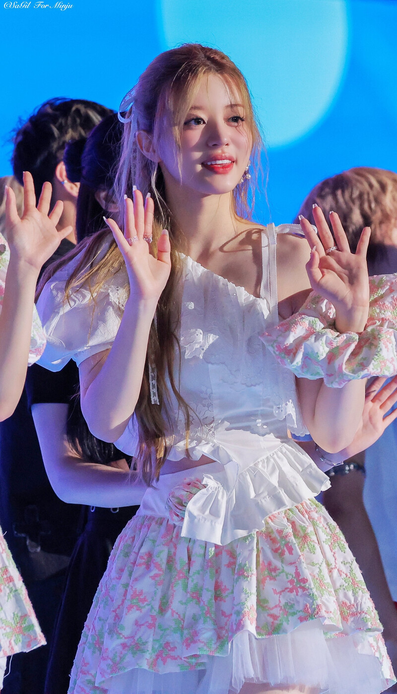 240629 ILLIT Minju - Music Core in Japan documents 2