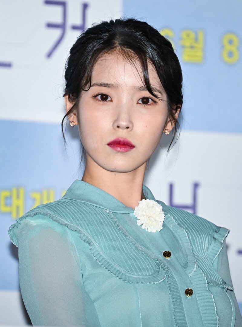 220531 IU- 'THE BROKER' Press Preview Event documents 10