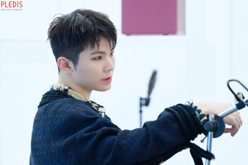 221123 SEVENTEEN [DREAM] Behind the Scenes of the Album Jacket Shootings - Woozi | Naver documents 2