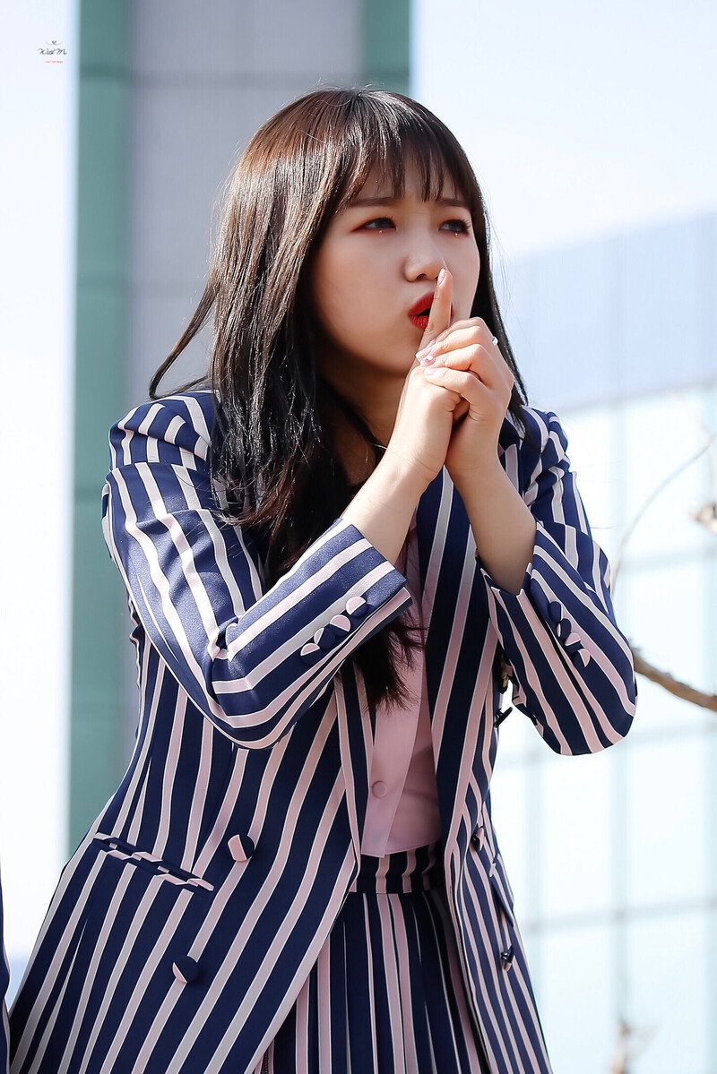 180323 Weki Meki Yoojung at Music Bank mini fanmeeting documents 1