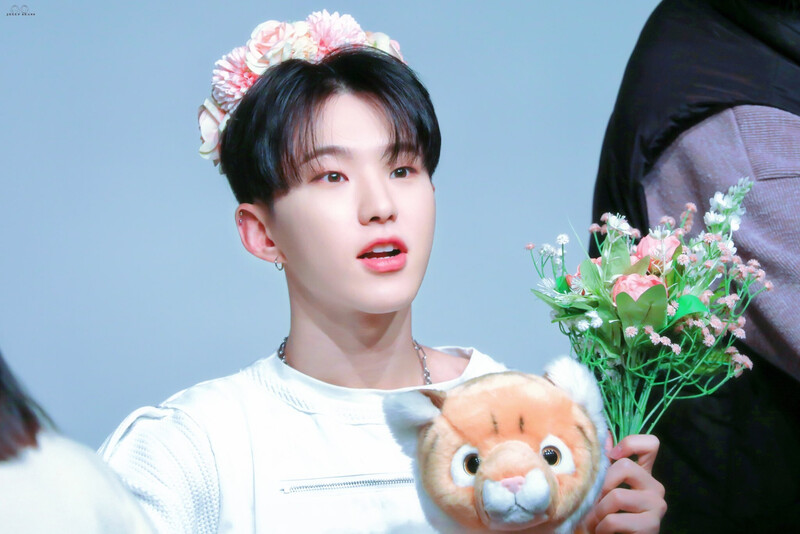 230506 SEVENTEEN Hoshi at Joeun Music Fansign Event documents 17