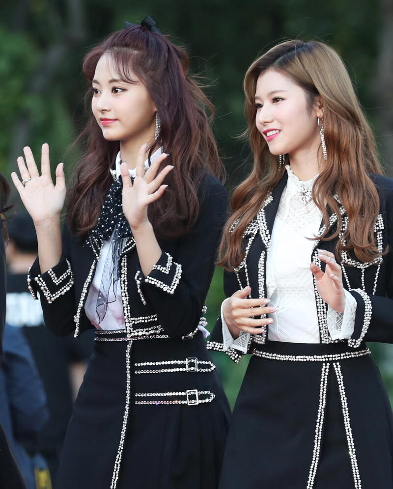 170920 TWICE Tzuyu - 2017 1st Soribada Best K Music Awards documents 11