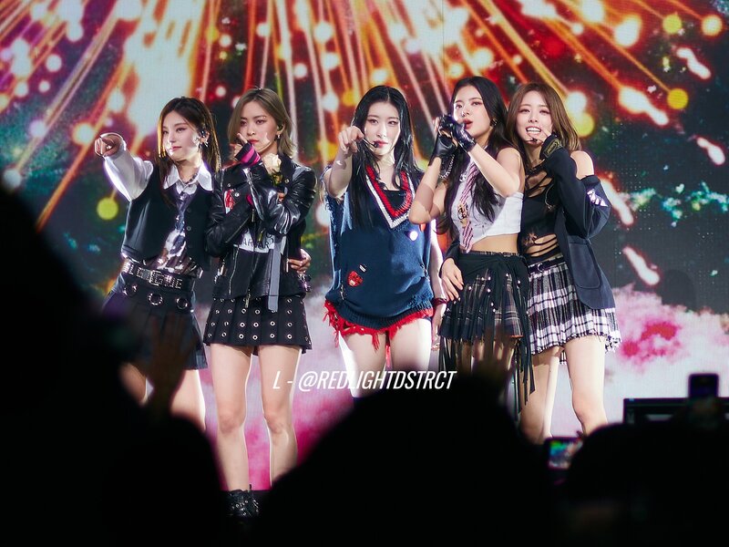 221113 ITZY - 1st World Tour ‘CHECKMATE’ in New York City documents 13