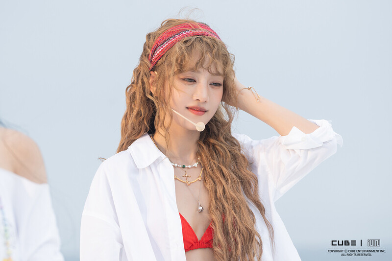 240921 - (G)I-DLE 'Klaxon' Special Performance Video in Jeju Island - Behind Photos documents 10