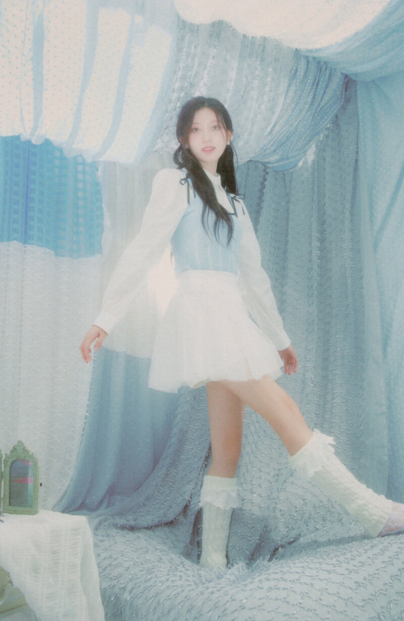 IVE - 2024 Season’s Greetings ‘A Fairy's Wish’ (Scans) documents 2